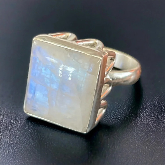 Natural Moonstone Sterling Silver Ring (8.5) - Picture 12 of 14